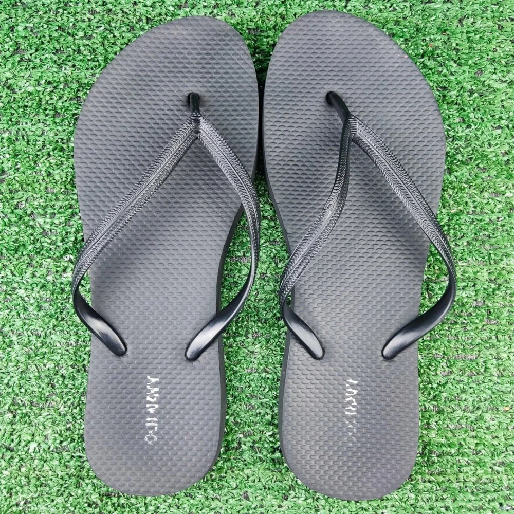 Old Navy Flip Flop Sandals Womens 8 Black Classic Thong Summer Beach Casual